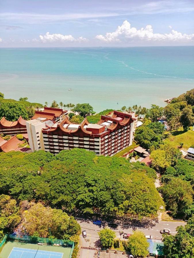 Agoda C View @ Sri Sayang Beach Resort Batu Feringgi Luaran gambar